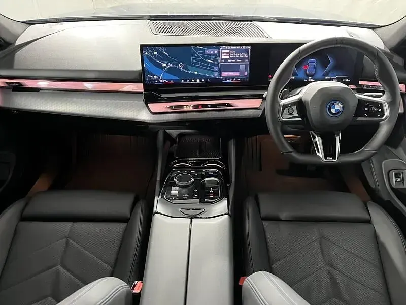 Used BMW i5 M Sport 246 kW (335 HP) 2024 Blue