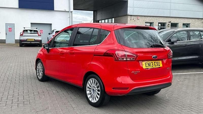 Used Ford B-MAX Titanium 2013 Red MPV
