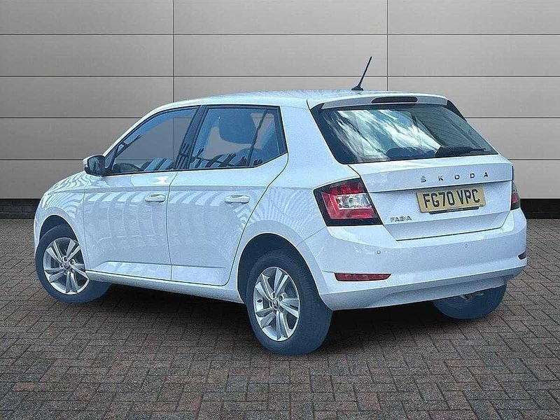 Used Skoda Fabia SE 44 HP (32 kW) 2020 Candy white Hatchback