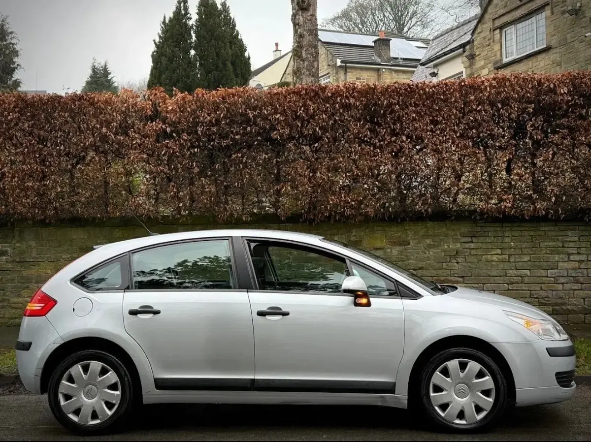 Usado Citroën C4 2016 Cinzento