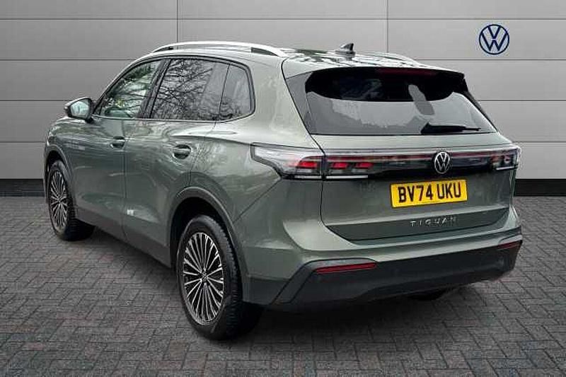 Used VW Tiguan Match 150 HP (110 kW) 2024 Green SUV