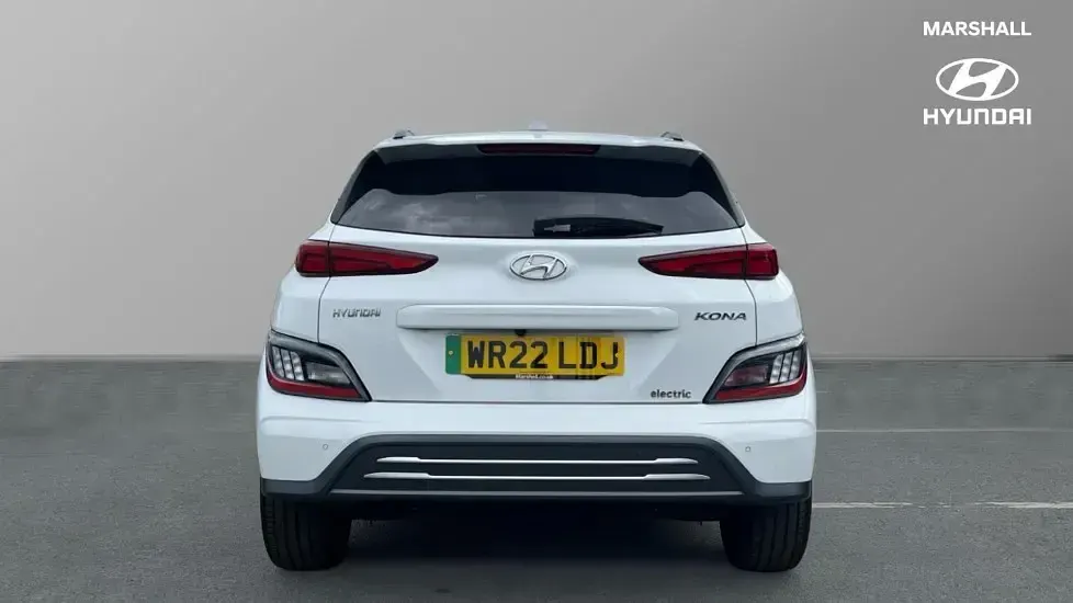 Used Hyundai Kona Premium 150 kW (204 HP) 2022 White SUV