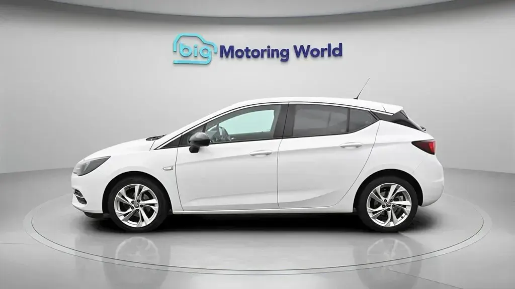 Usado Vauxhall Astra SRi 145 CV (106 kW) 2021 Blanco Utilitario