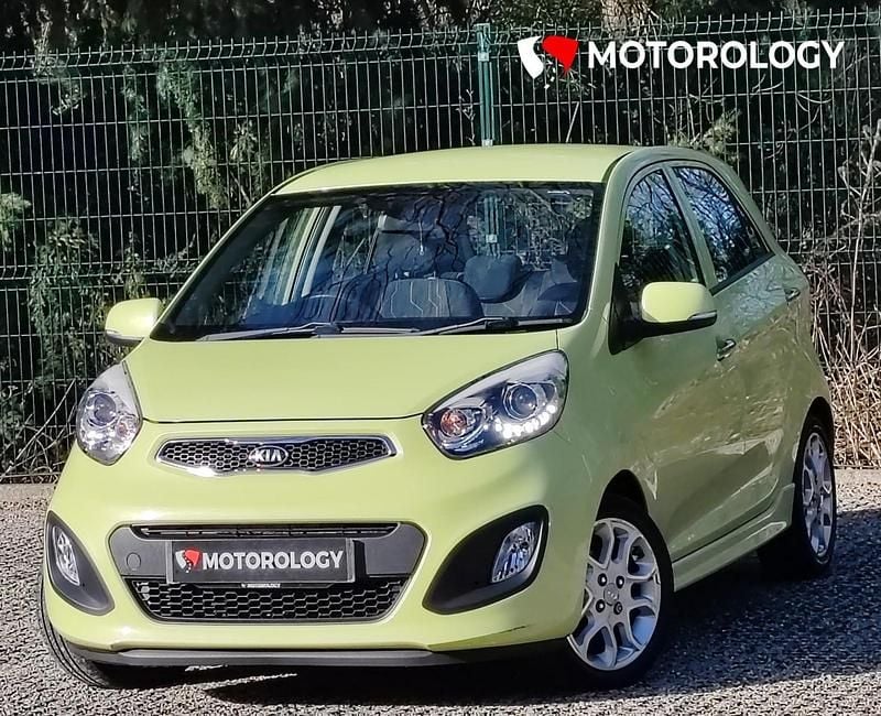 Used Kia Picanto 84 HP (61 kW) 2014 Green Hatchback