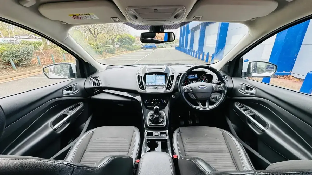Second-hand Ford Kuga Titanium 180 CP (132 kW) 2017 Alb SUV