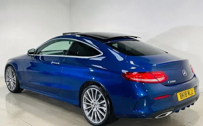 Used Mercedes C200 AMG Line Premium 184 HP (135 kW) 2018 Coupe