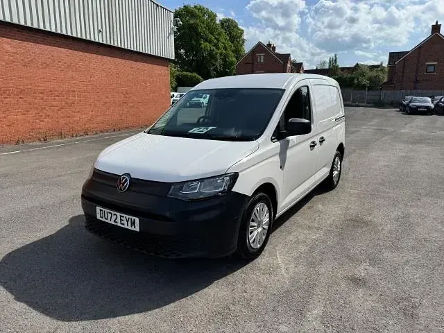 Used VW Caddy 75 HP (55 kW) 2022 White MPV