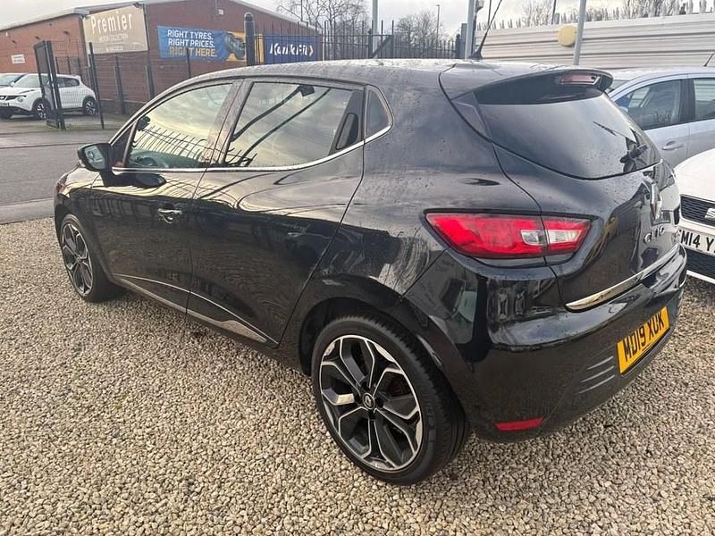 Used Renault Clio IV Iconic 90 HP (66 kW) 2019 Black Hatchback