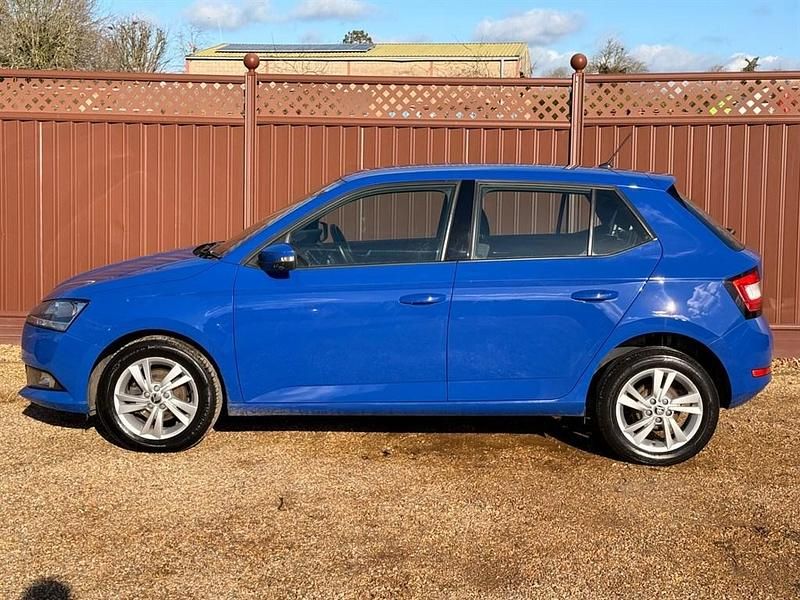 Used Skoda Fabia SE 60 HP (44 kW) 2020 Blue Hatchback