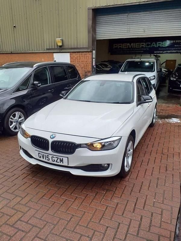 Used BMW 318 Comfort Edition 143 HP (105 kW) 2015 White Estate