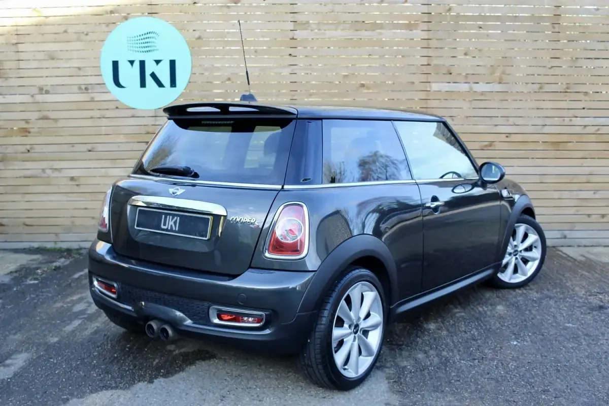 Used Mini Cooper S Hatch 184 HP (135 kW) 2014 Grey Hatchback