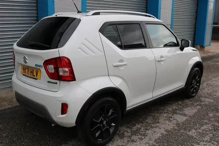 Used Suzuki Ignis SZ5 83 HP (61 kW) 2021 White Hatchback