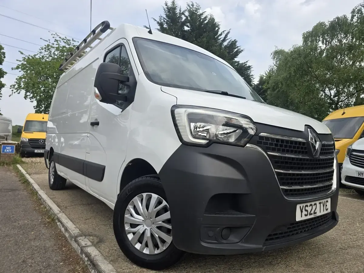 Used Renault Master Business 2022 White MPV