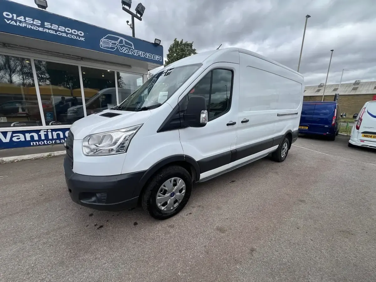 Used Ford Transit 125 HP (91 kW) 2016 White Van