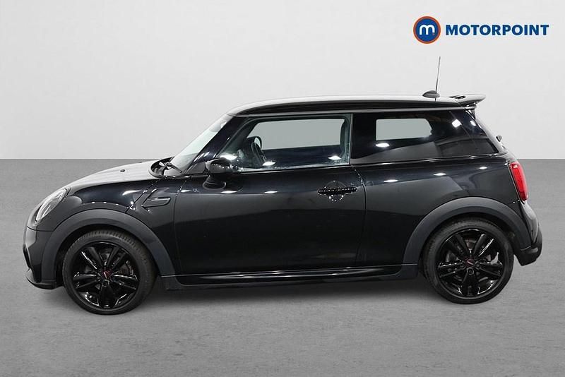 Used Mini Cooper Hatch 136 HP (100 kW) 2022 Black Hatchback