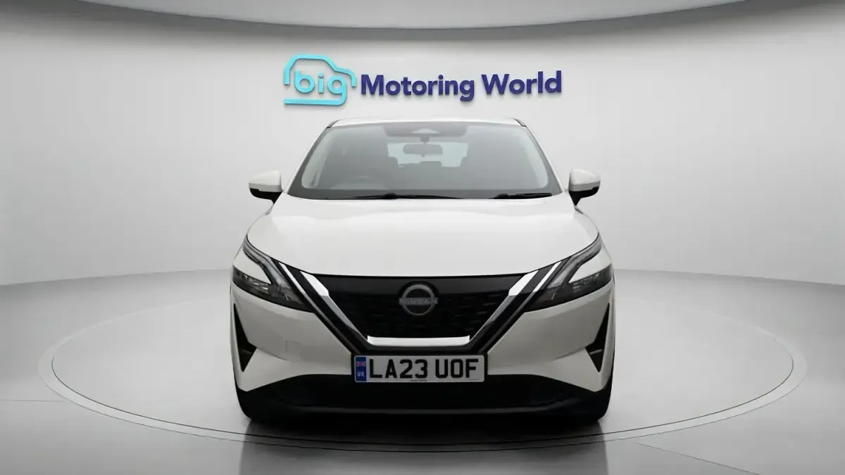 Used Nissan Qashqai Acenta Premium 190 HP (139 kW) 2023 White SUV