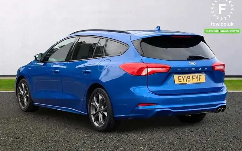 Used Ford Focus ST-Line 150 HP (110 kW) 2019 Blue Estate