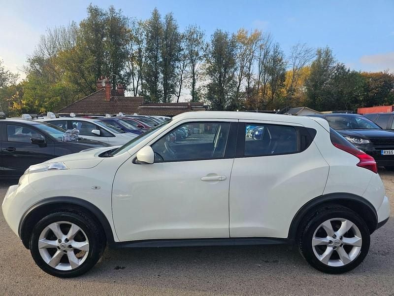 White Used 2013 Nissan Juke Acenta SUV | £5,500 (Good price) - Image 1/4