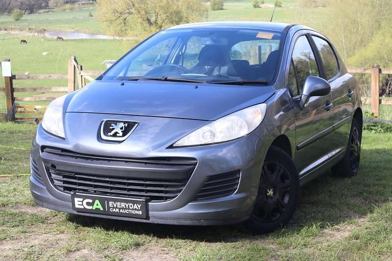 Begagnad Peugeot 207 S 2011 Grå Halvkombi