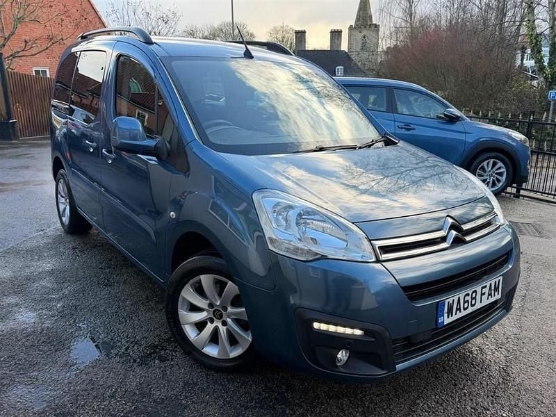 Used Citroën Berlingo Flair 100 HP (73 kW) 2019 Blue MPV