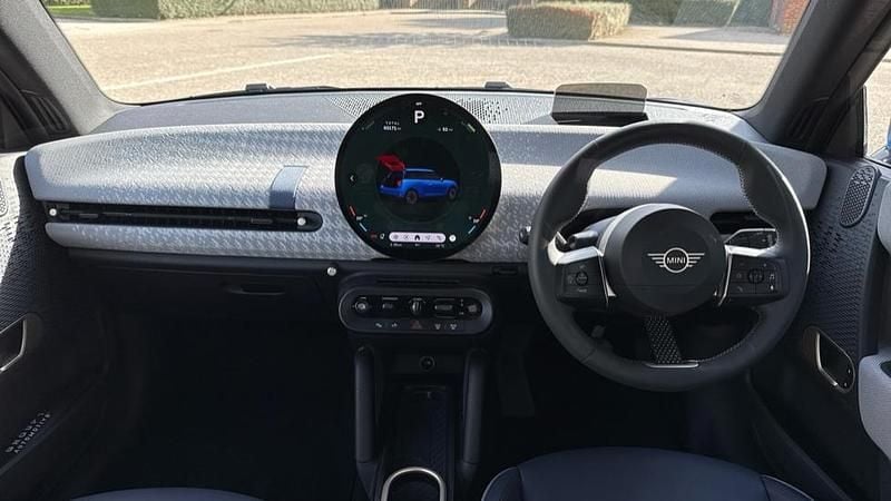 Used Mini Cooper SE Hatch 158 kW (215 HP) 2025 Blue Hatchback