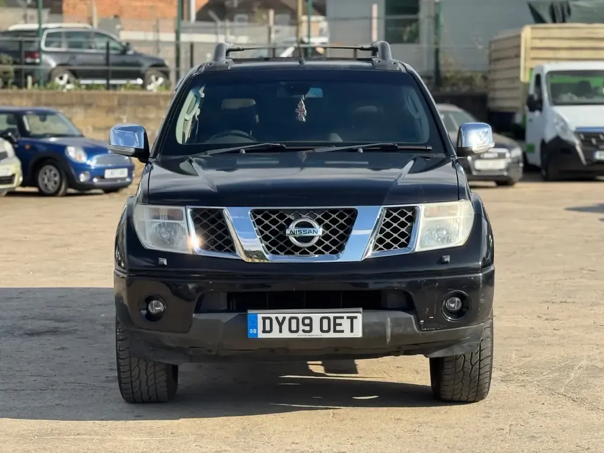 Used Nissan Navara 2009 Black Pickup
