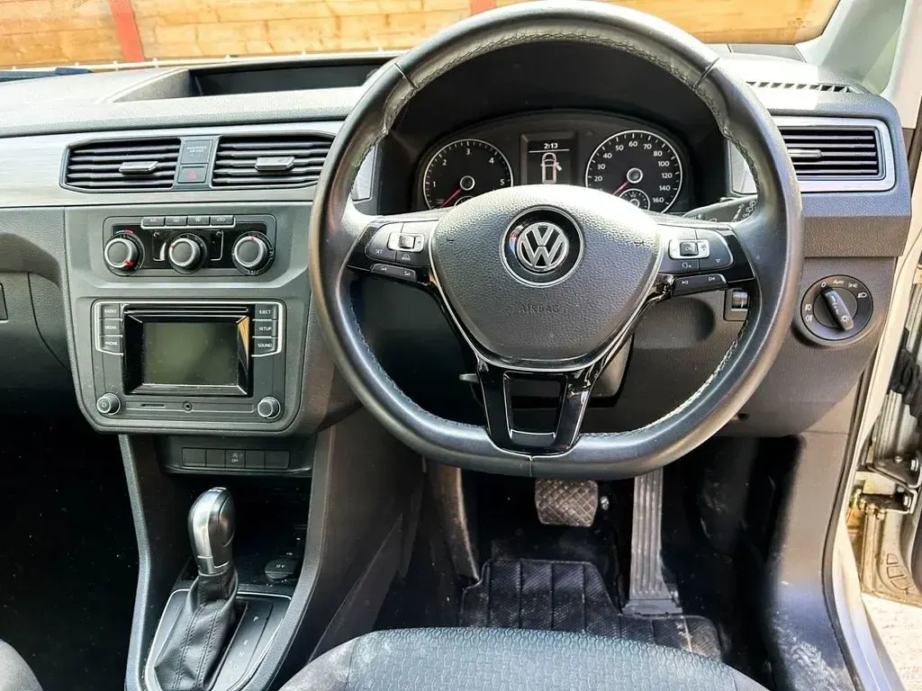 Used VW Caddy Maxi Life 122 HP (89 kW) 2021 Silver MPV