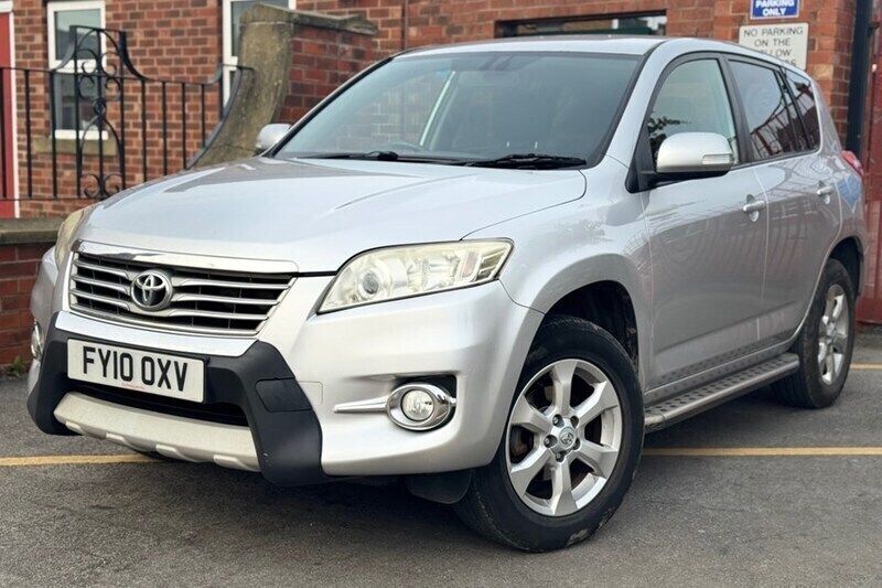 Silver Used 2010 Toyota RAV4 SUV | £3,495 (Fair price) - Image 1/1