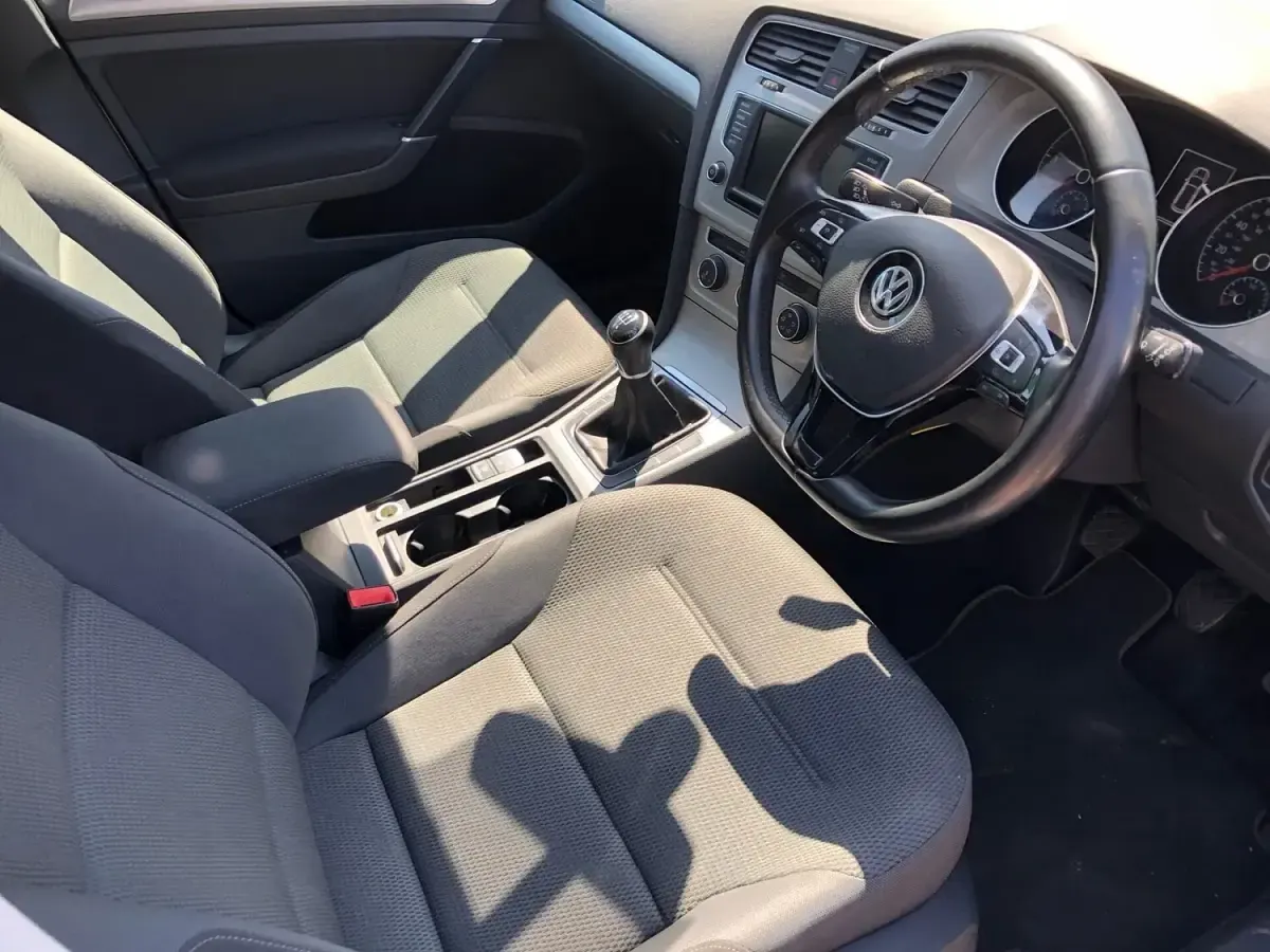 Used VW Golf VII SE 110 HP (80 kW) 2016 Silver Estate