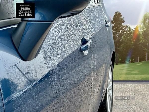 Used Vauxhall Zafira Tourer Design Edition 134 HP (98 kW) 2016 Blue MPV