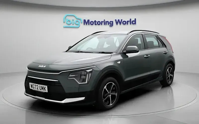 Second-hand Kia Niro 141 CP (103 kW) 2023 Verde SUV