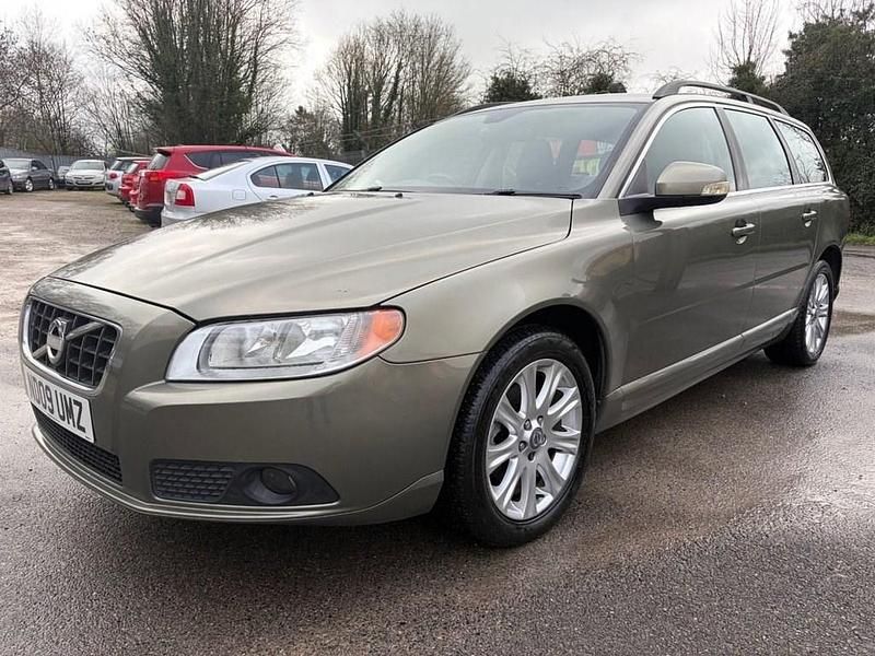 Used Volvo V70 SE 136 HP (100 kW) 2009 Green Estate