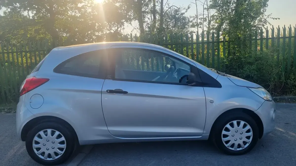 Used Ford Ka Studio 69 HP (50 kW) 2010 Silver Hatchback