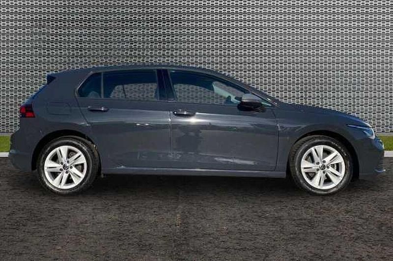 Used VW Golf VIII 130 HP (95 kW) 2023