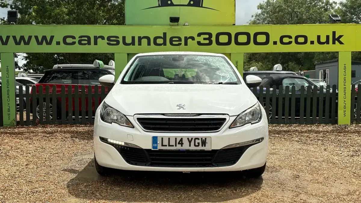 Used Peugeot 308 Active 2014 White Hatchback