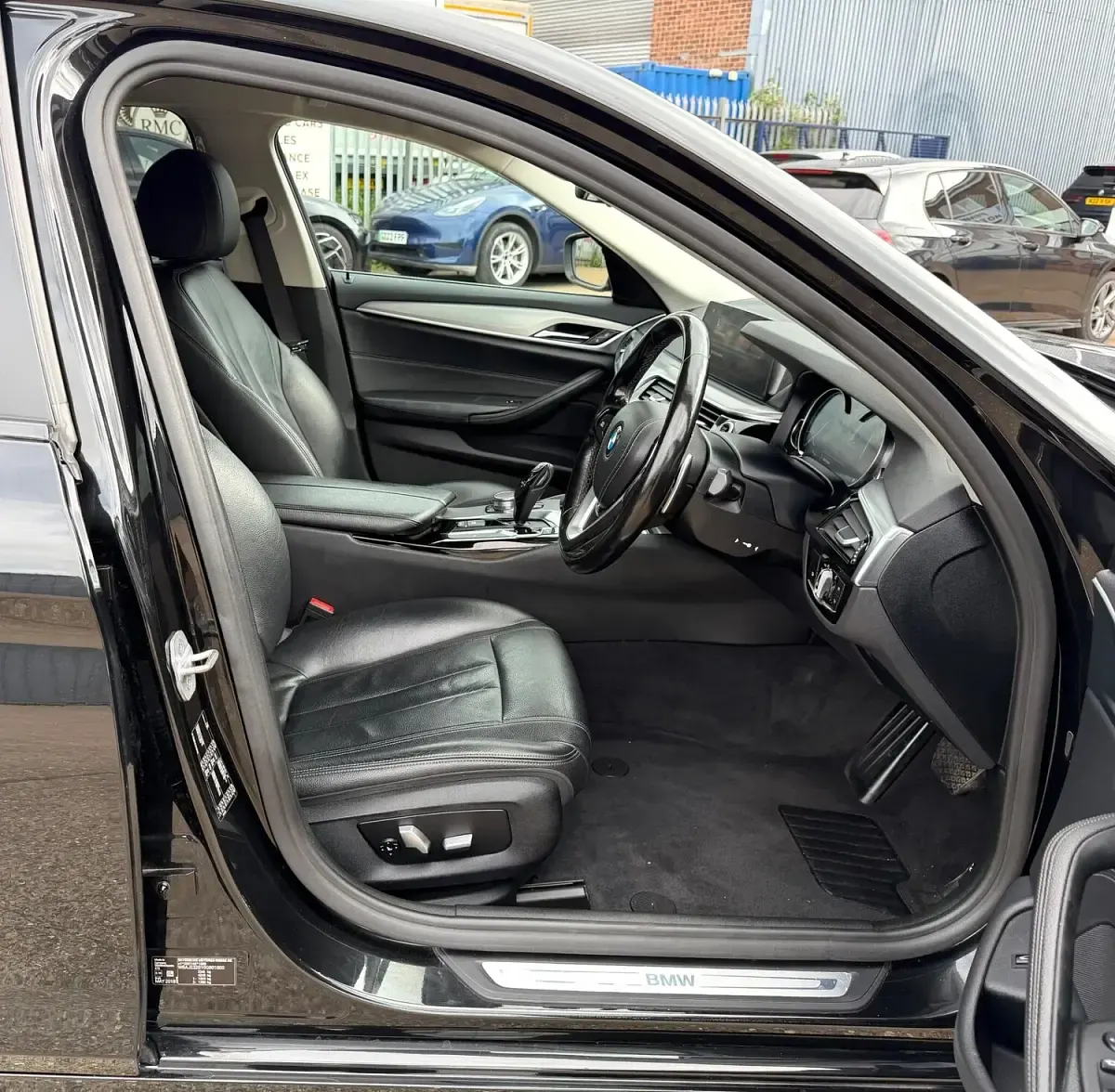 Used BMW 520 Efficient Dynamics 2018 Black Sedan