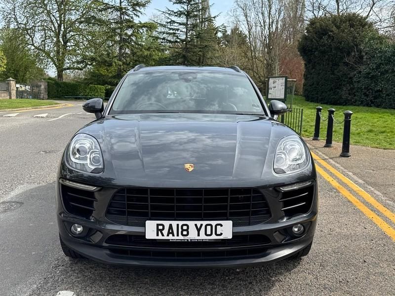 Begagnad Porsche Macan 2018 Grå SUV