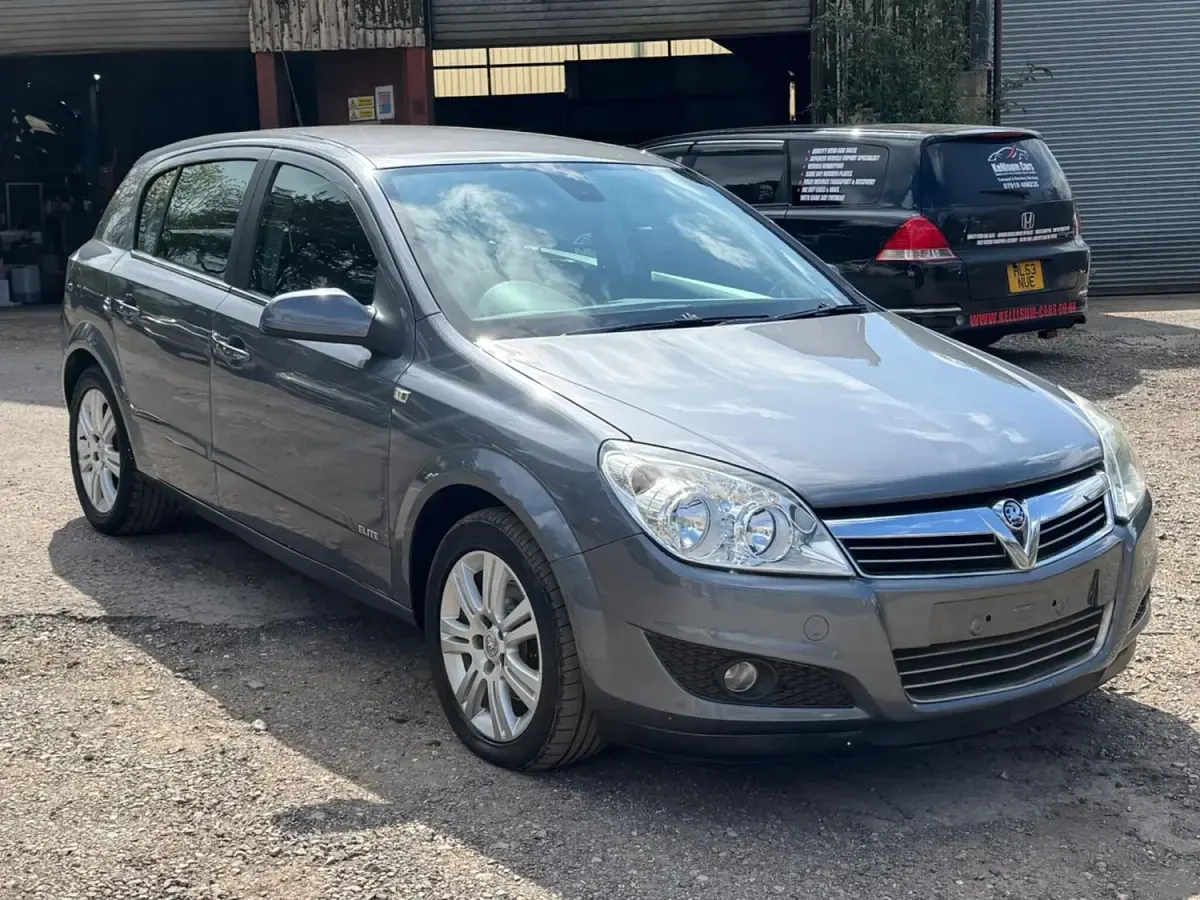 Second-hand Vauxhall Astra SRi 2007 Gri Hatchback