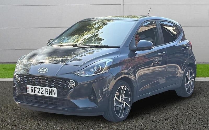 Gebraucht Hyundai i10 Premium 84 PS (61 kW) 2022 Grau Kleinwagen
