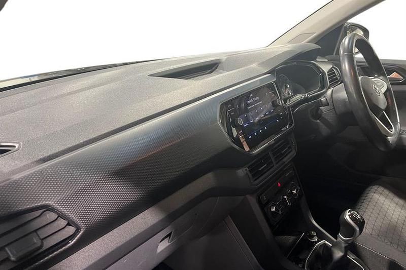 Used VW T-Cross SE 115 HP (84 kW) 2020 Limestone grey SUV