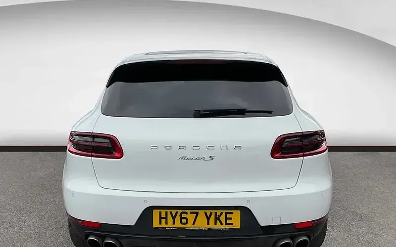 Używany Porsche Macan S 258 KM (189 kW) 2017 Biały SUV