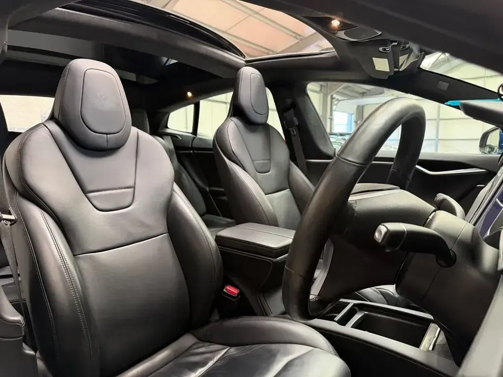Used Tesla Model S 306 kW (417 HP) 2018 Blue Hatchback