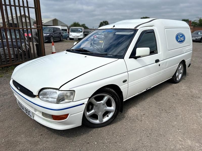 Used Ford Escort 2000 White Van