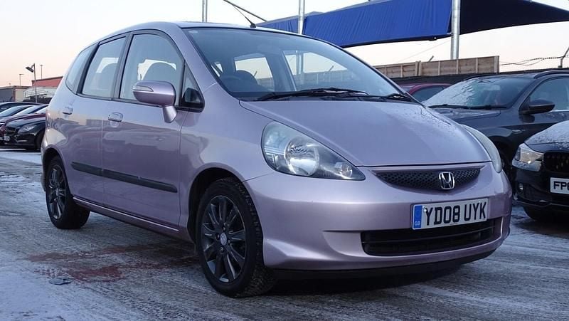 Used Honda Jazz SE 82 HP (60 kW) 2008 Red Hatchback