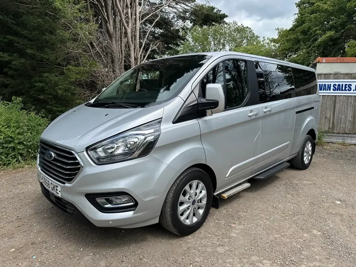 Usado Ford Tourneo Custom Titanium 2019 Prateado Van