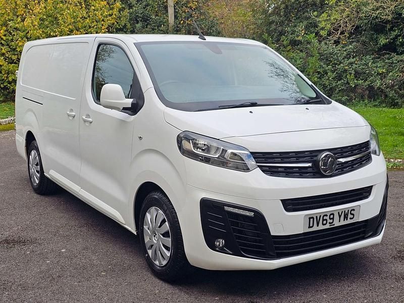 White Used 2019 Vauxhall Vivaro Sportive Van | £9,995 (Fair price) - Image 1/3