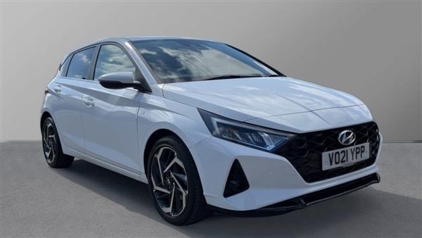 Used Hyundai i20 Premium 100 HP (73 kW) 2021 White  Hatchback