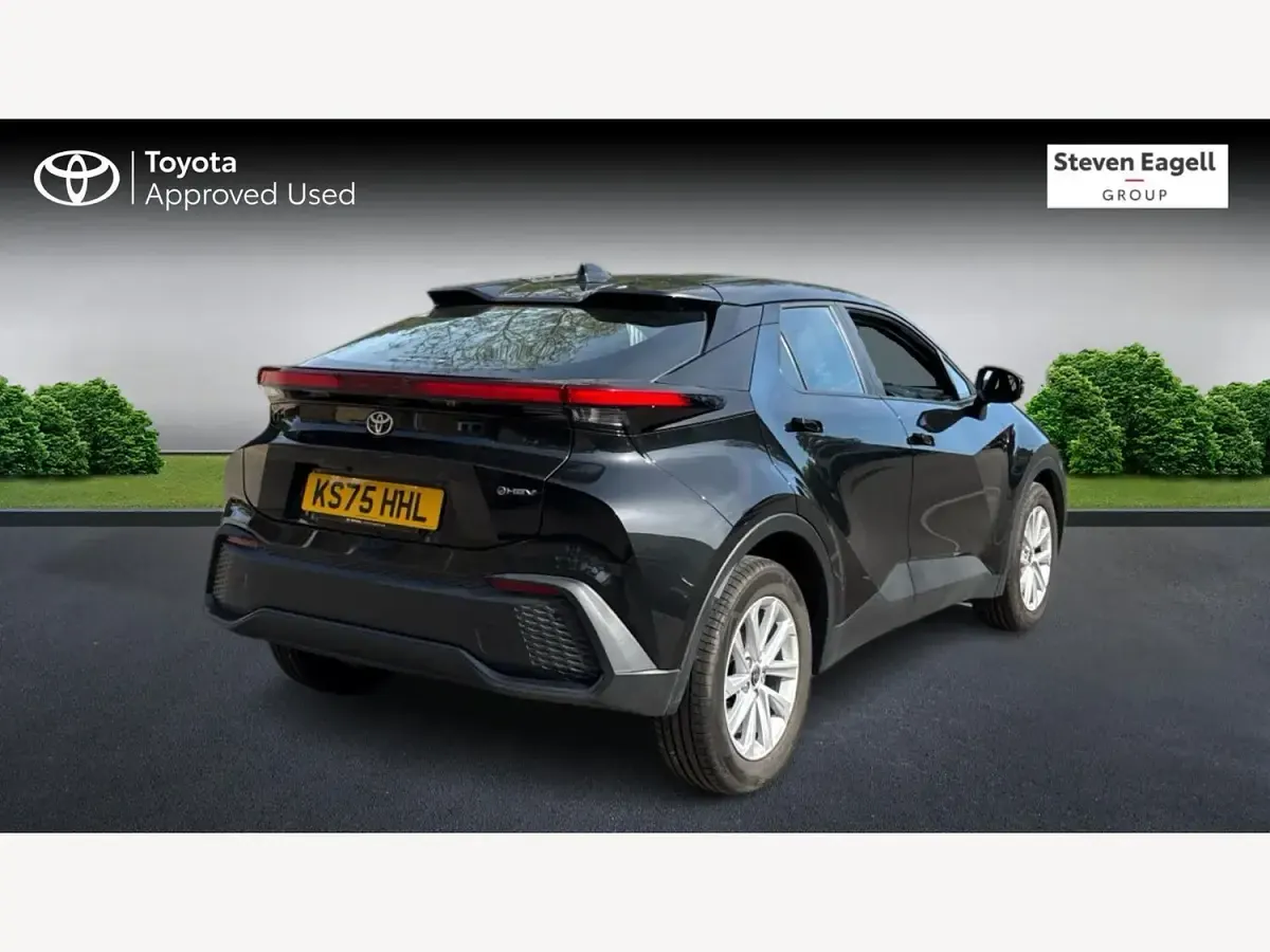 Used Toyota C-HR 140 HP (102 kW) 2025 Black SUV