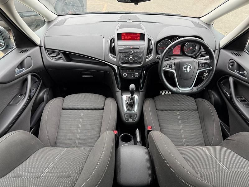 Used Vauxhall Zafira Tourer SRi 140 HP (102 kW) 2015 Brown MPV