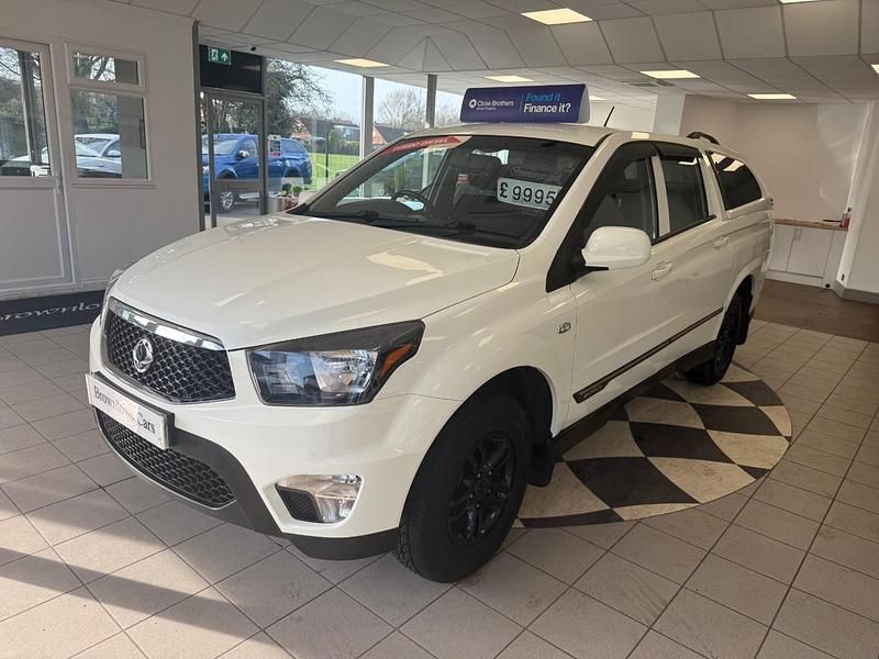 Used Ssangyong (KGM) Korando 2015 White SUV